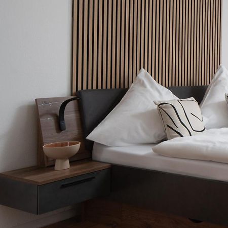 1-4 Gaeste Wohnung W-Lan, Netflix, Amazon, Parken, Arbeitsplatz, 24H Check In ,Vollausgestattet Kueche, Handtuecher Seife U,V,M Fuer Geschaeftsreisende, Paare, Familien , ダッテルン エクステリア 写真
